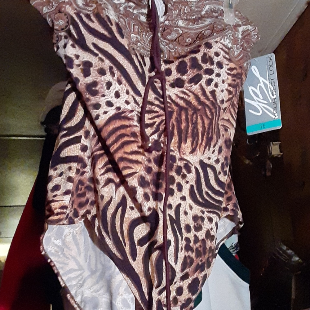Swim suit